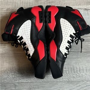 Nike Air Darwin Used Black/Red/White Size:12